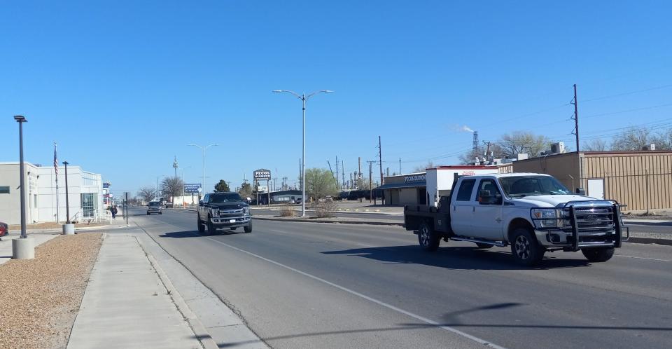 Traffic travels south of U.S. 285 in Artesia on March 14, 2023. A bill setting aside $650M for road construction work in southeast New Mexico remains stalled in the New Mexico House.