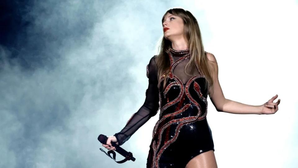 Taylor Swift at the "Eras" tour (Getty Images)
