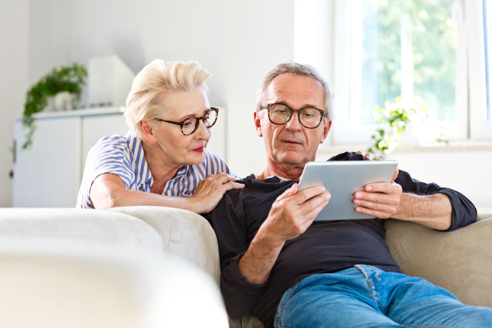 Einfache Rechnung: Wer früher in Rente geht, ist länger im Ruhestand. - Copyright: Getty Images