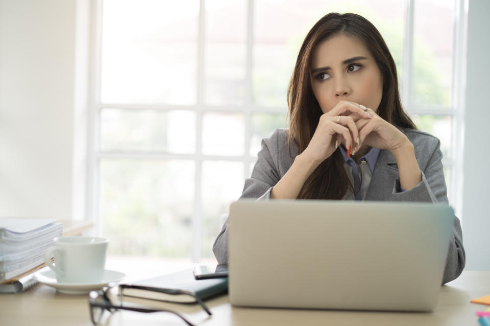 En ocasiones, el problema no es el trabajo en sí mismo, sino en la forma en la que nos organizamos y no somos capaces de desconectar. Y eso, no va a cambiar si decides buscar otro empleo. Foto: Getty Images. 