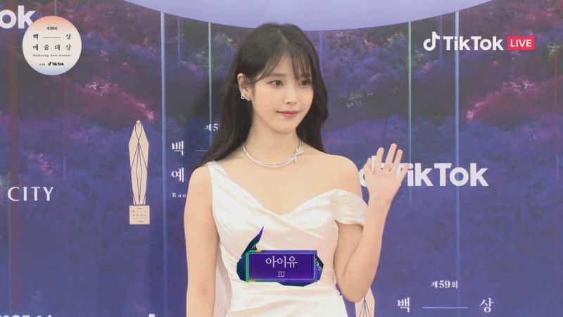 ▲IU拿下今年人氣王。（圖／baeksang.official Tik Tok）