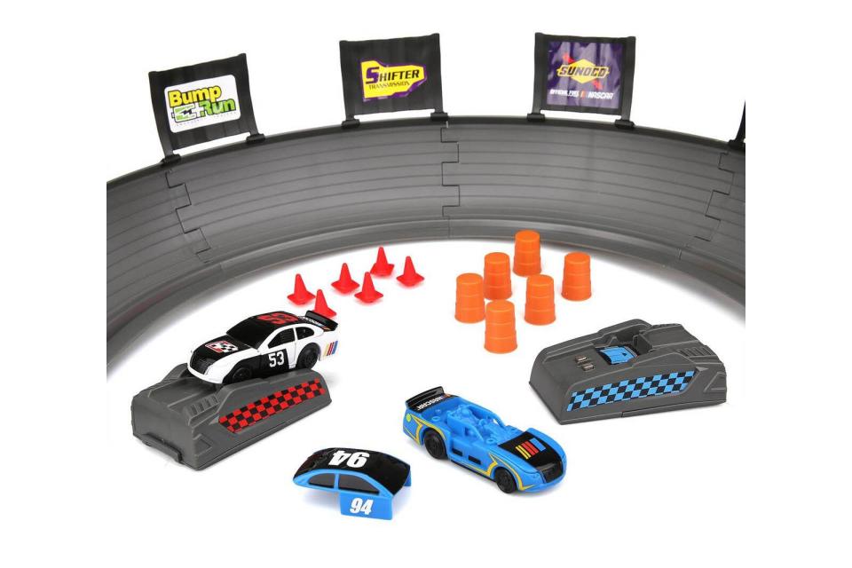 NASCAR Adventure Force Crash Racers