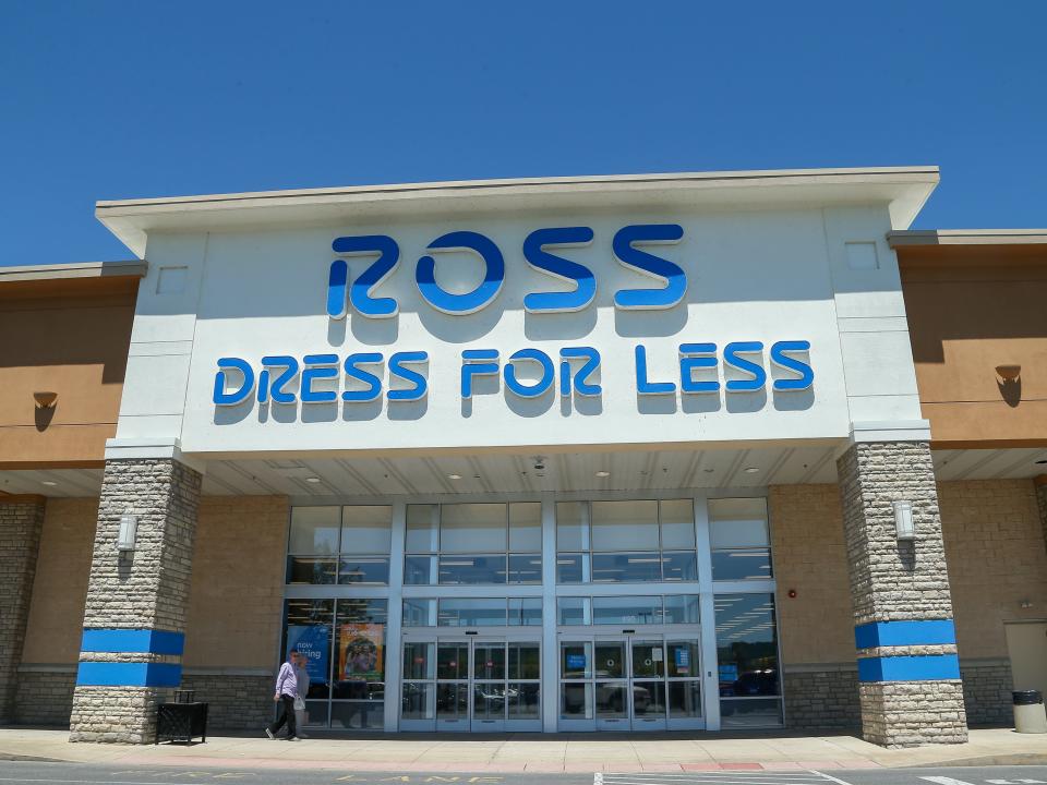 SELINSGROVE, PENNSYLVANIA, UNITED STATES - 2021/06/16: Shoppers walk in front a Ross Dress For Less store at Monroe Marketplace in Pennsylvania.