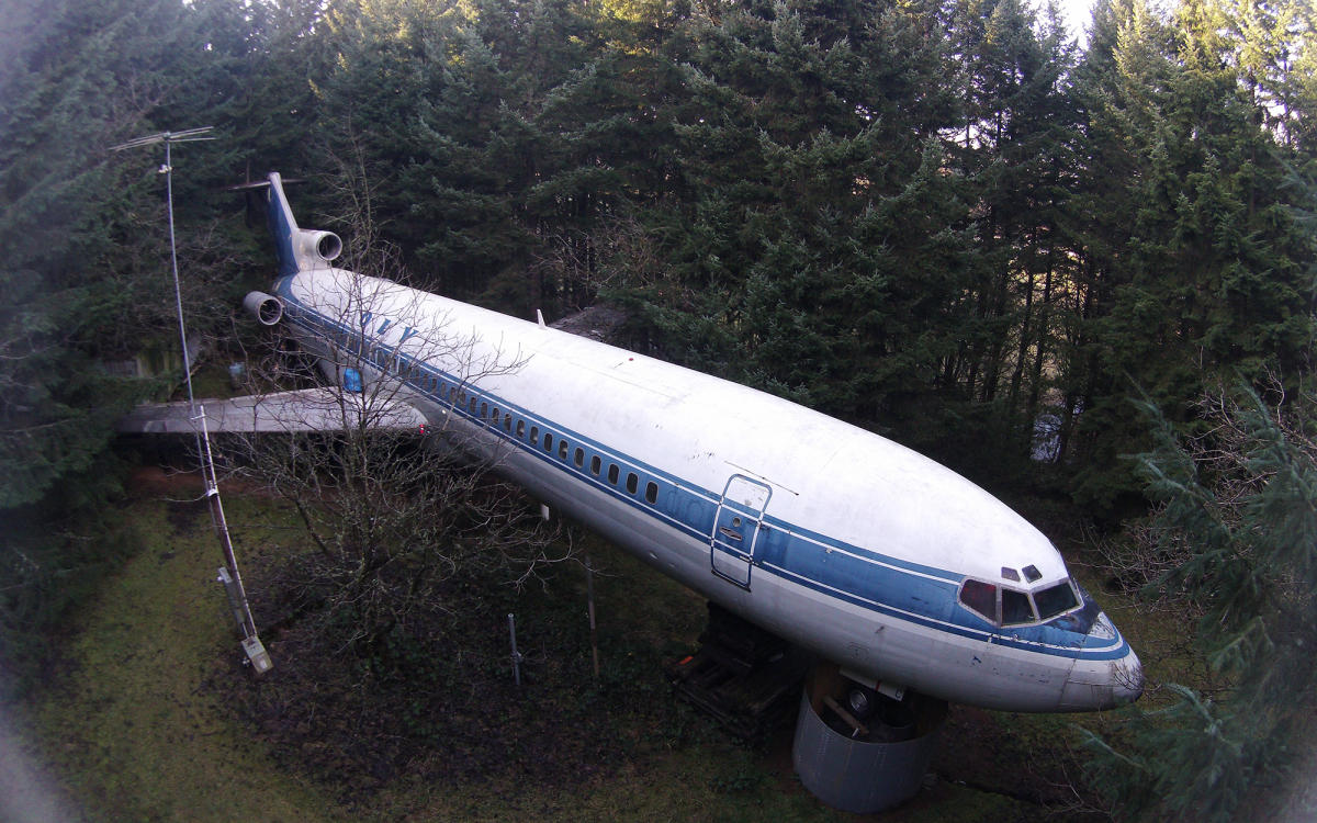 Man Who Lives in a Retired Commercial Jet Wants to Build a Second