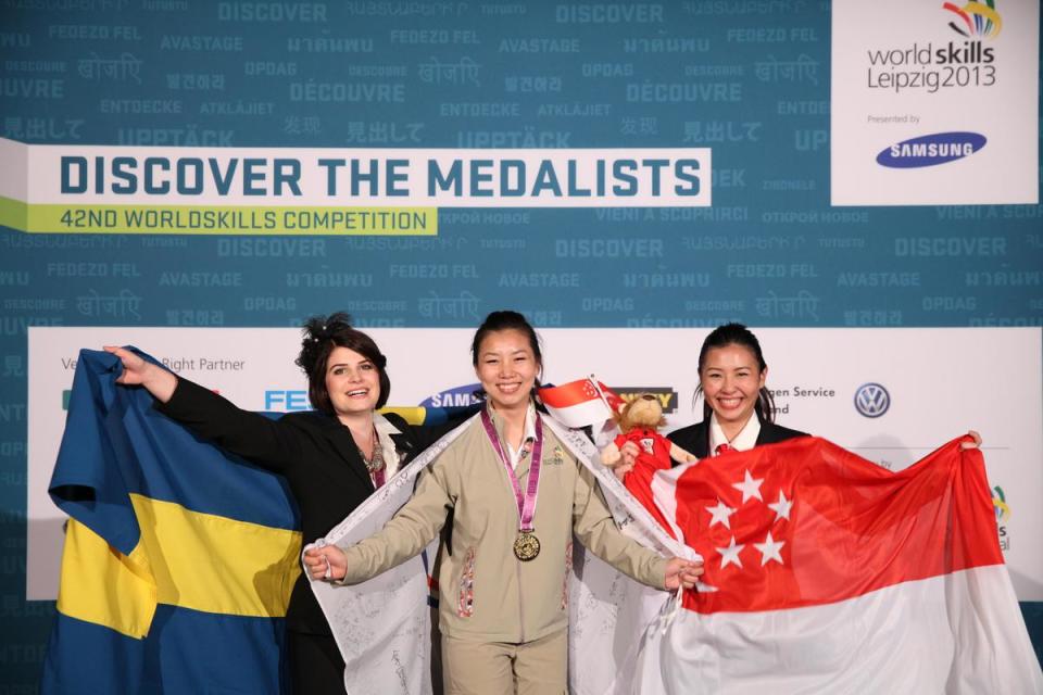 傅美慧憑著超高技巧擊敗20國選手，拿下2013年國際技能競賽冠軍。（傅美慧提供）