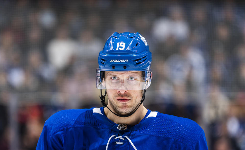 TORONTO, ON - FEBRUARY 29: Jason Spezza #19 of the Toronto Maple Leafs looks on against the Vancouver Canucks during the first period at the Scotiabank Arena on February 29, 2020 in Toronto, Ontario, Canada. (Photo by Mark Blinch/NHLI via Getty Images)