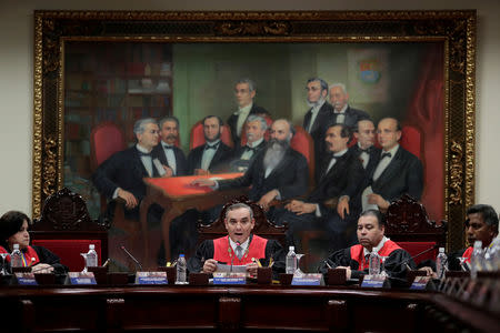 FILE PHOTO: Venezuela's Supreme Court President Maikel Moreno delivers a statement at the Supreme Court of Justice (TSJ) in Caracas, Venezuela May 8, 2019. REUTERS/Ueslei Marcelino/File Photo