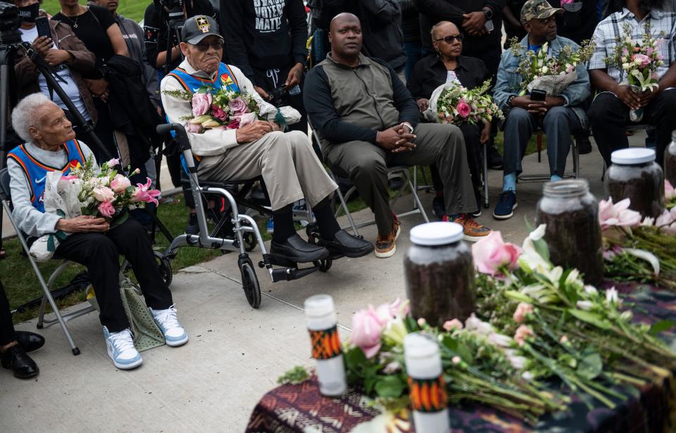 Survivors Viola Fletcher (left) and Hughes Van Ellis look on during a soil dedication ceremony in Tulsa, Oklahoma, for victims of the 1921 massacre on the 100-year anniversary on May 31. (Photo: ANDREW CABALLERO-REYNOLDS via Getty Images)