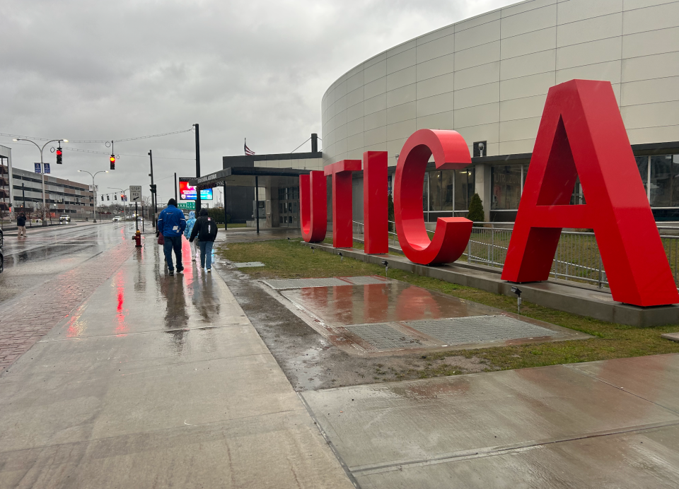 The IIHF Women's World Championship kicked off Wednesday morning, with a large crowd, despite less than stellar conditions outside.