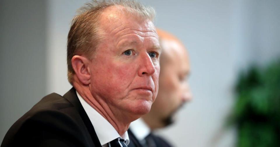 Man Utd assistant Steve McClaren looks concerned Credit: PA Images