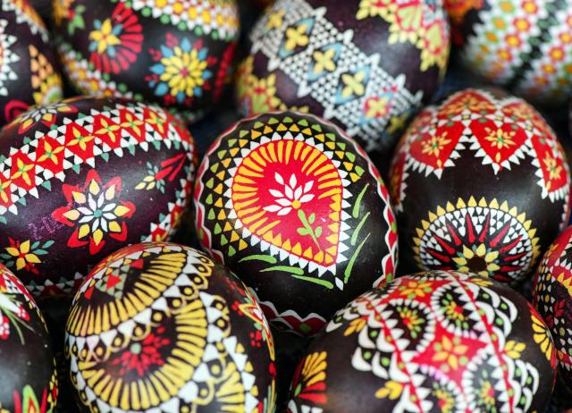 Where to get Easter eggs in Mumbai