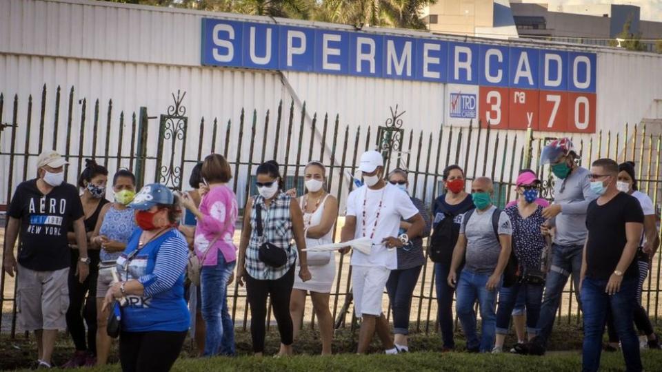 Supermercado en divisas en Cuba