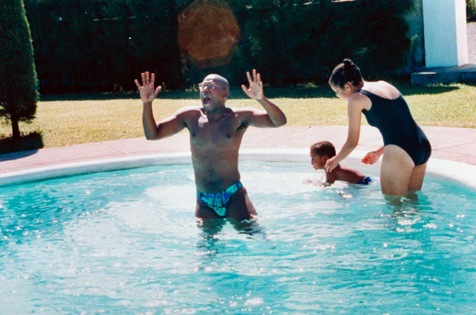 Andre Braugher with wife Ami and eldest son Michael when he was still a small boy.<p>Photo by Mario Ruiz/Getty Images</p>