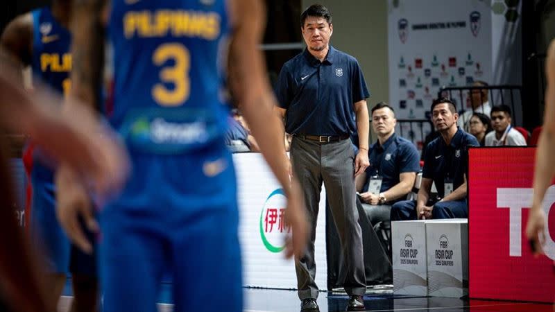 台灣男籃主帥桑茂森。（圖／翻攝自FIBA官網）