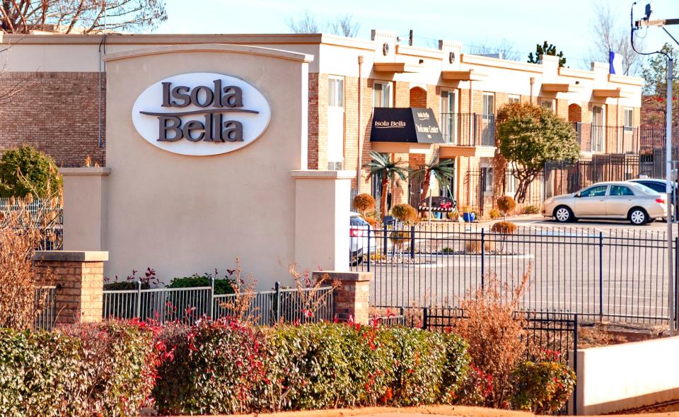 Isola Bella Apartments, 6303 NW 63, sold to New York Investors for $56 million, or $65,882 per unit, on Aug. 23, NAI Sullivan Group reports.