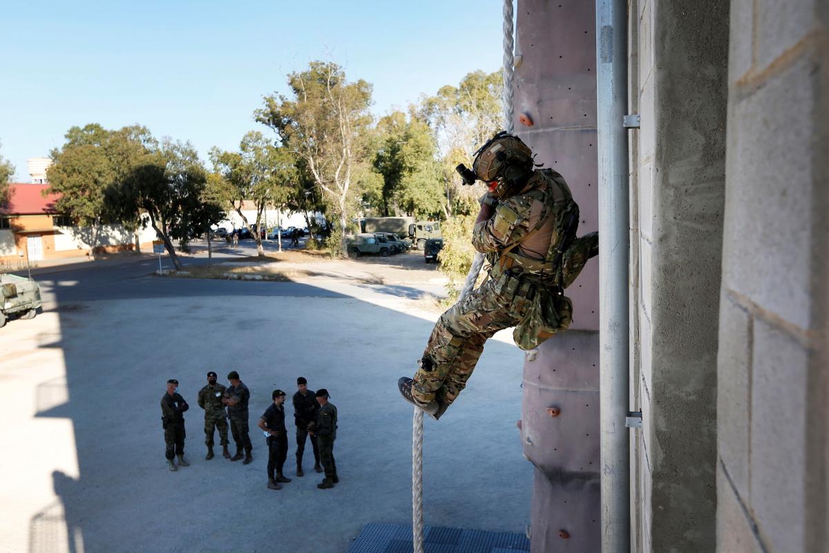 La Bave del Ejército de Chile se instruye en técnicas de supervivencia,  evasión, resistencia y escape