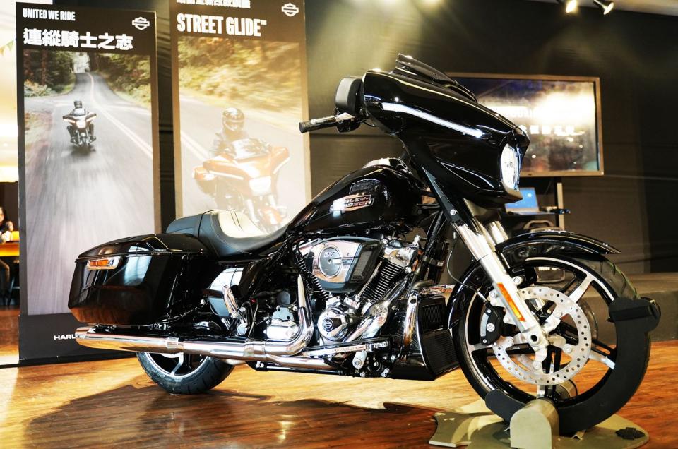 Touring 117 Street Glide™