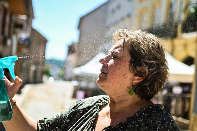 Canicule: La carte météo d'Évelyne Dhéliat ressemble beaucoup à