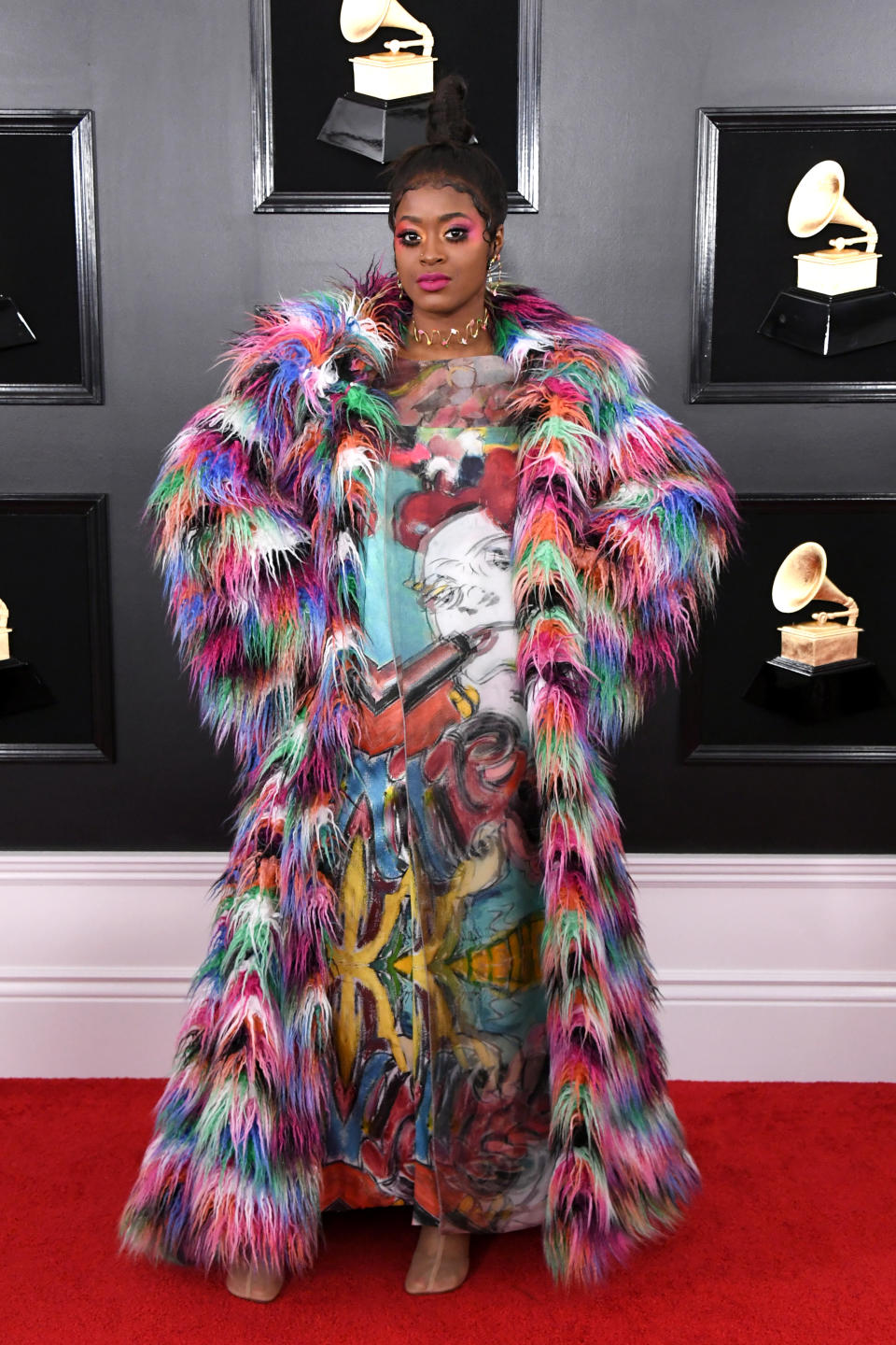 <p>Tampoco pasó desapercibido el look creado por Nancy Volpe-Beringer que escogió Tierra Whack para asistir a los ‘Oscars’ de la música. (Foto: Jon Kopaloff / Getty). </p>