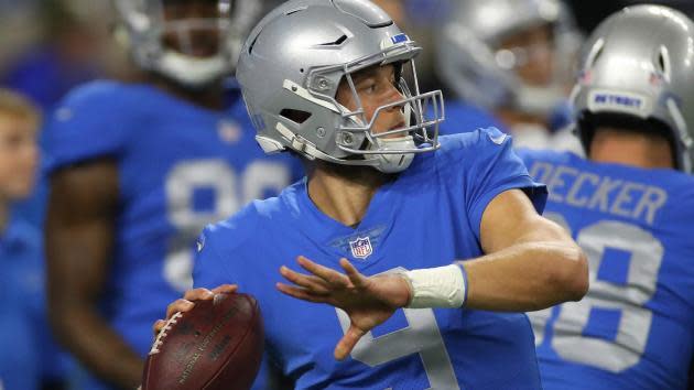 Vikings vs. Lions: Matthew Stafford breaks Tony Romo Thanksgiving record 