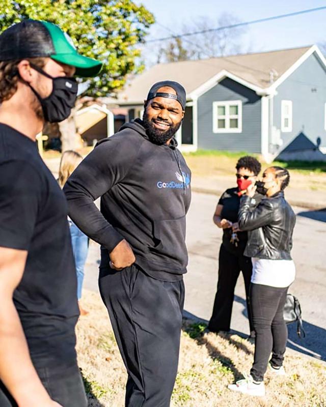 Michael Oher's Inspiring Journey - The Blind Side