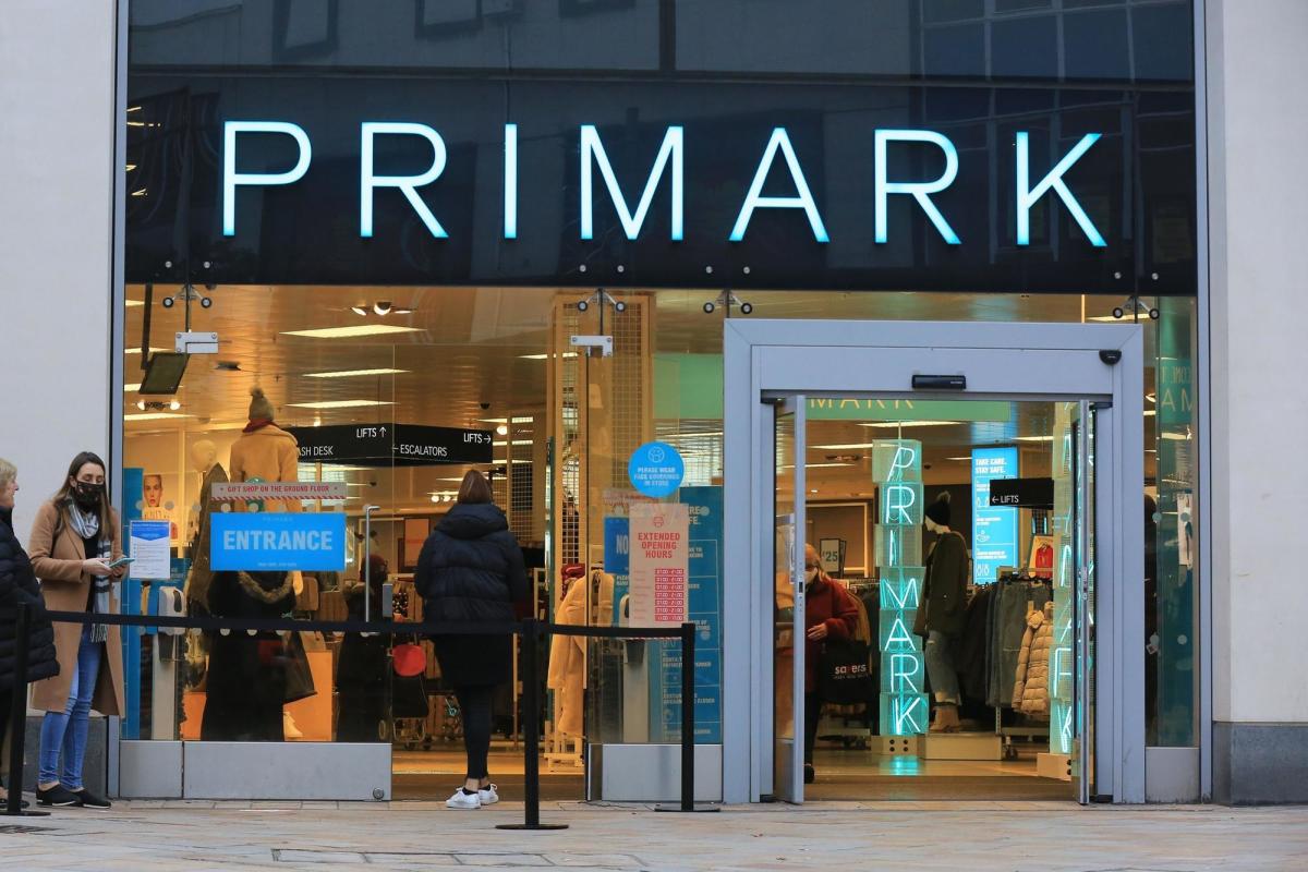 Primark rolls out click and collect service to 32 more stores