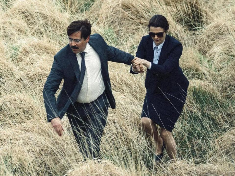 Farrell y Rachel Weisz en ‘The Lobster’ de 2015 (A24)