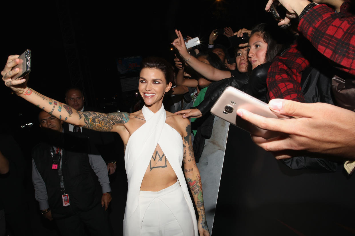 MEXICO CITY, MEXICO - JANUARY 05:  Ruby Rose takes selfies and sings authographs with fans during the Mexico City Premiere of the Paramount Pictures 