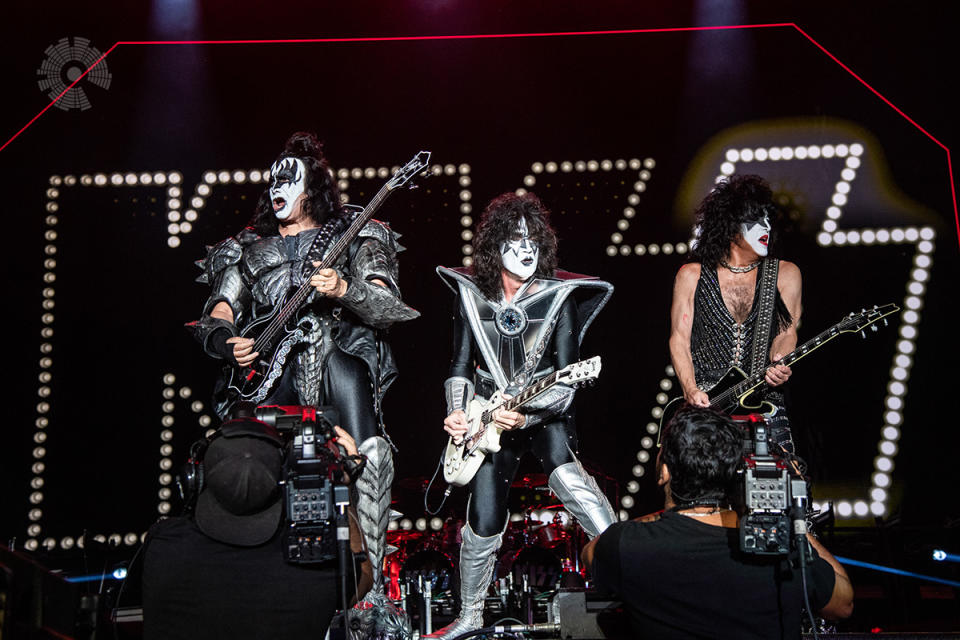Kiss 0688 2022 Louder Than Life Festival Brings Rock and Metal to the Masses on a Grand Scale: Recap + Photos