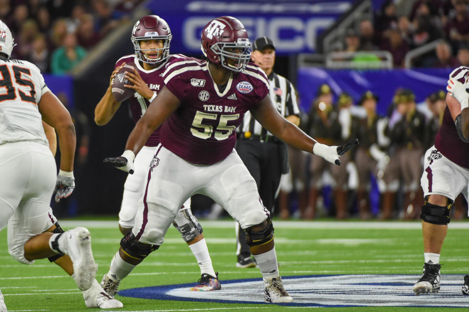 Texas A&M OL Kenyon Green started at four different positiions last season. (Photo by Ken Murray/Icon Sportswire via Getty Images)