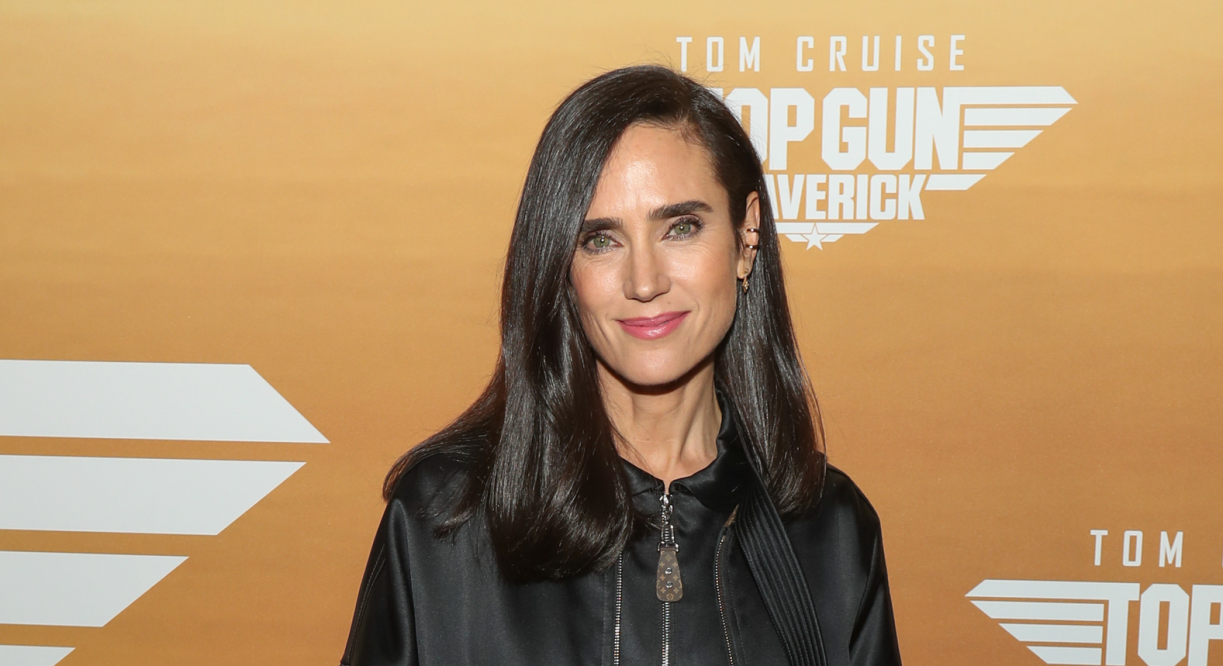 Jennifer Connelly got over a 'crippling fear of flying' right before  shooting Top Gun: Maverick