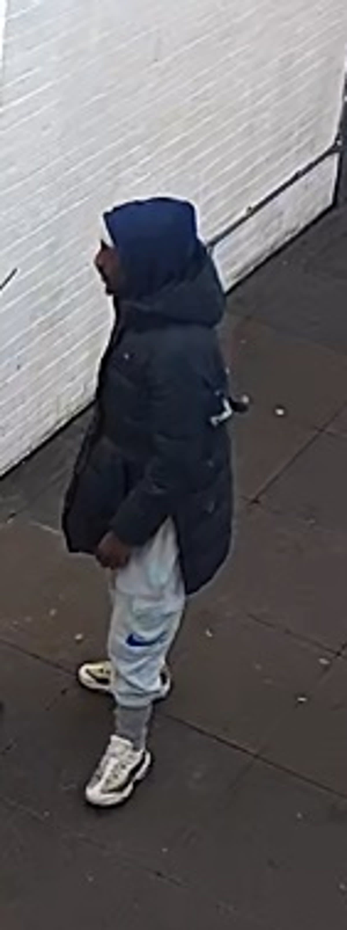 The man that police are looking to trace (Met Police)