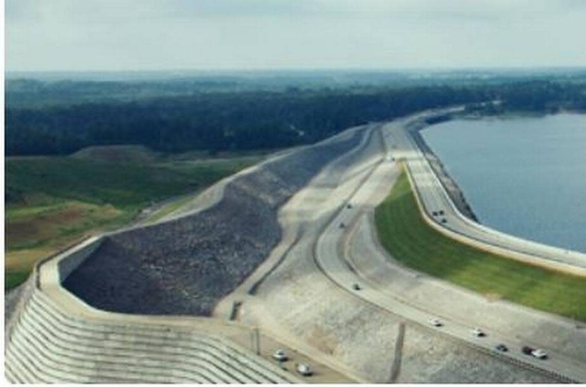 The dam at Lake Murray