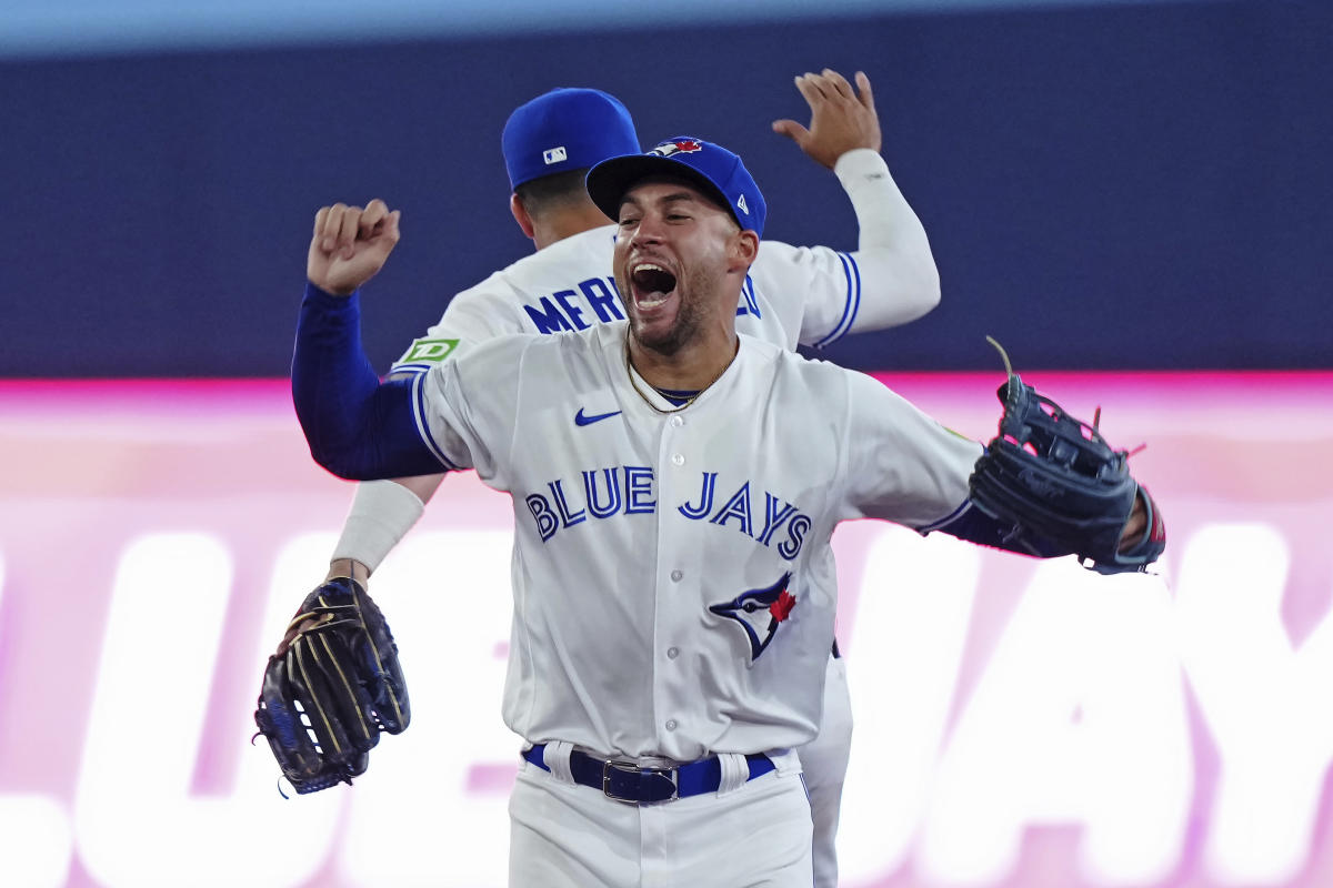 Jays, Stroman holds Rays in check to take victory