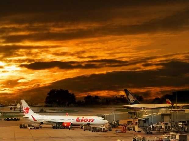 lion air plane at changi airport singapore