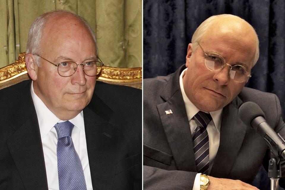 Na, hätten Sie ihn erkannt? Christian Bale (rechts), Hollywoods Meister des Jo-Jo-Effekts ("Batman", "The Machinist"), nahm für seine Rolle als einstiger US-Vizepräsident Dick Cheney mal wieder zahlreiche Kilos zu. Der Lohn der Mühe: eine Oscar-Nominierung als "bester Hauptdarsteller". (Bild: Universal / Getty Images)