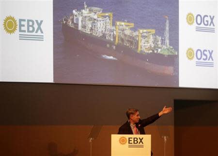 Brazilian billionaire Eike Batista, CEO of EBX Group, talks during a ceremony in celebration of the start of oil production of OGX, his oil and gas company, at the Superport Industrial Complex of Acu in Sao Joao da Barra in Rio de Janeiro April 26, 2012. REUTERS/Ricardo Moraes