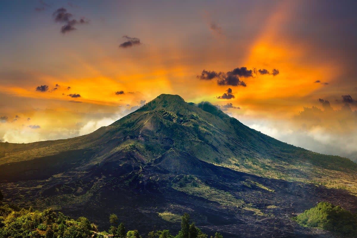 Wake up early for the very best Mount Batur experience (Getty Images/iStockphoto)