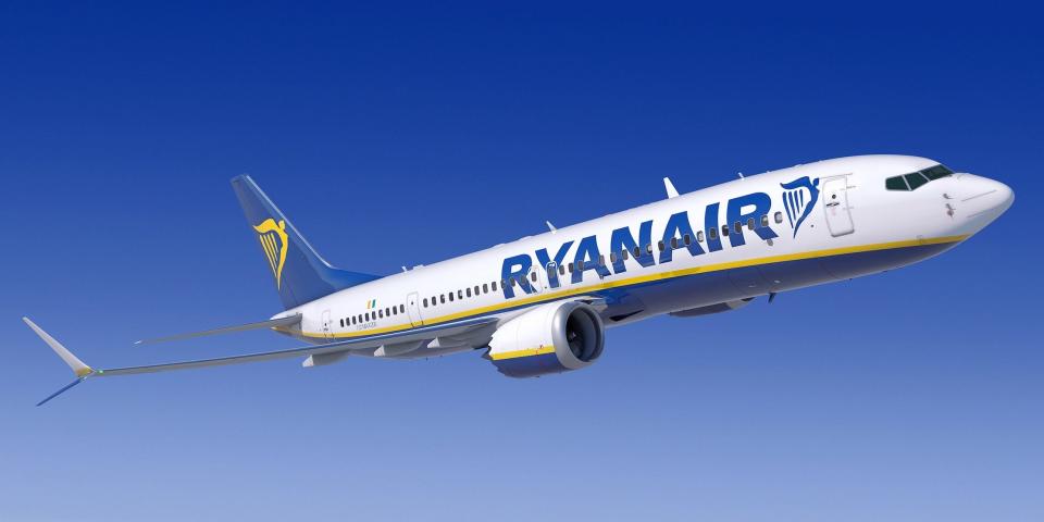 Ryanair Boeing 737 MAX 8200.