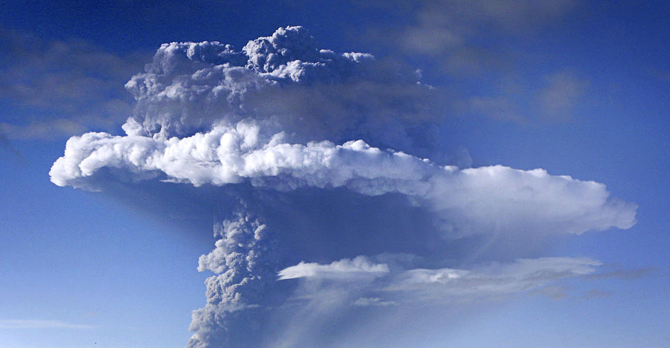 A cloud of smoke and ash is seen over the Grimsvoetn volcano on Iceland on May 21, 2011. Volcanic ash from Iceland is expected to reach Germany's North Sea coast late on May 24, 2011 forecasters here said, citing information from the Volcanic Ash Advisory Centre at Britain's Met Office. "We have been informed that there will be concentrations of ash of between 0.2 and 2.0 milligrams in northern areas this evening or tonight," meteorologist Marcus Beyer from the German Weather Service (DWD) told AFP. AFP PHOTO / STRINGER (Photo credit should read STR/AFP via Getty Images)