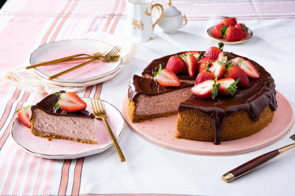 Chocolate-Covered Strawberry Cheesecake