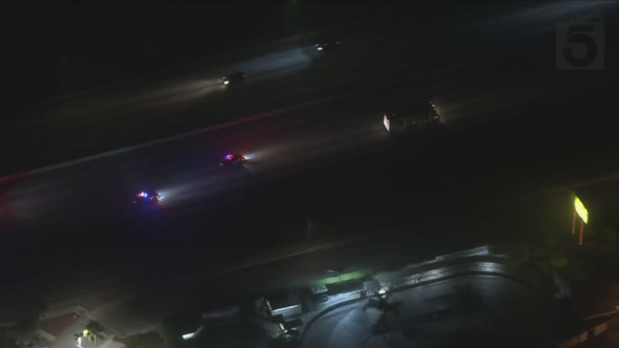 LAPD in pursuit of RV in Los Angeles