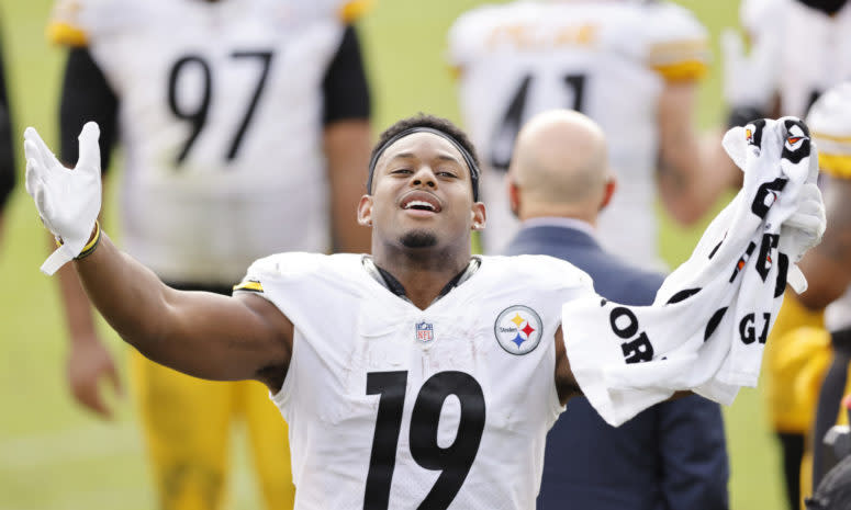 JuJu Smith-Schuster on the field for the Steelers.