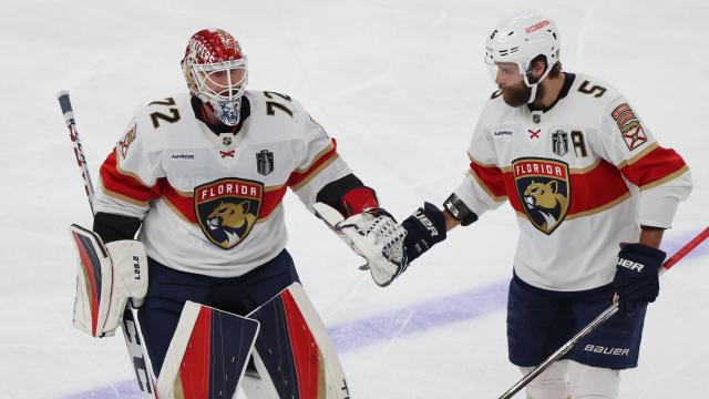 Stanley Cup Final: Golden Knights chase Sergei Bobrovsky in Game 2