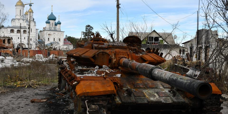 A destroyed Russian tank in eastern Donetsk.