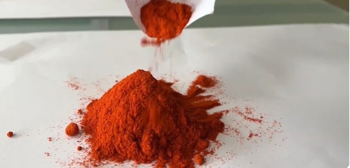Chili powder adulterated with ‘Sudan Red’ has flooded the markets of Taiwan (Screengrab/  RTI English)