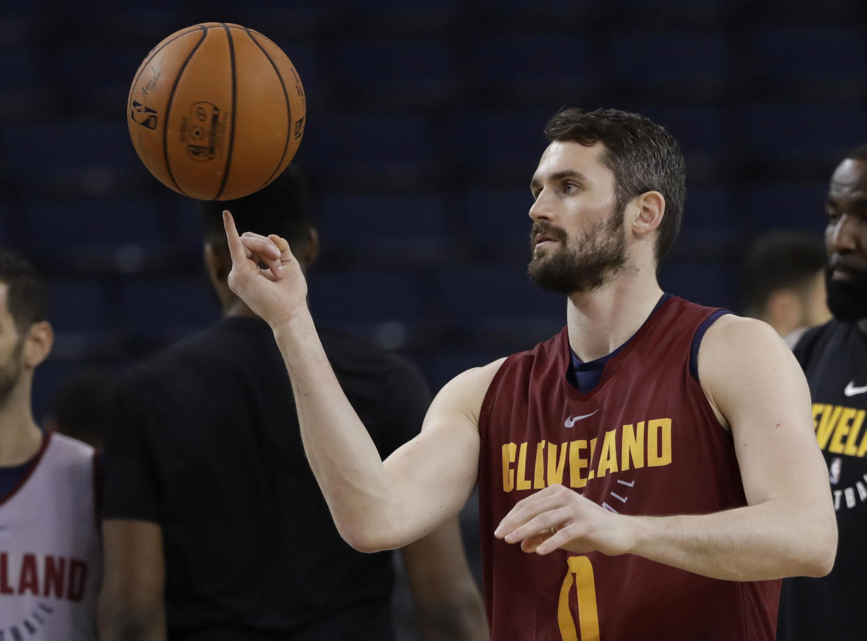 Cleveland Cavaliers forward Kevin Love will win an award for speaking up about his personal battle with depression. (AP Photo)