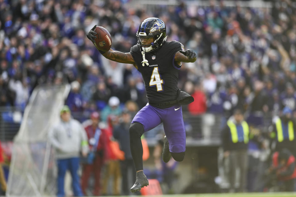 El receptor abierto de los Baltimore Ravens, Zay Flowers (4), reacciona después de anotar un touchdown durante el segundo cuarto contra los Miami Dolphins en el M&T Bank Stadium, el 31 de diciembre de 2023; en Baltimore, Maryland, Estados Unidos. (Tommy Gilligan-USA TODAY Sports)