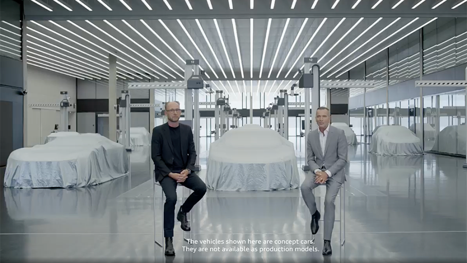 Audi設計總監Marc Lichte以及高級副總裁Henrik Wenders透過影片預告Audi將透過3款概念車重新定義未來移動概念。(圖片來源/ Audi)