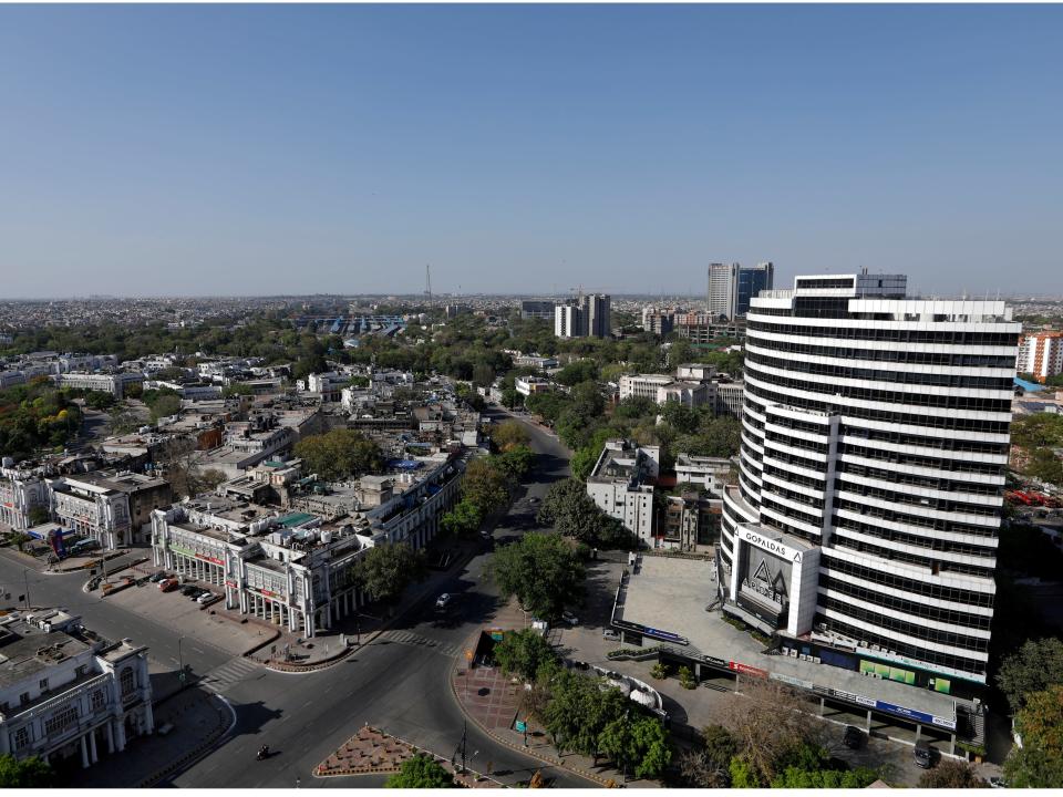 Pollution coronavirus buildings New Delhi, India